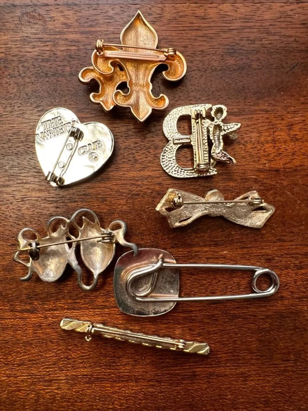 Lot of Vintage Pins